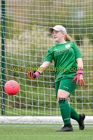 20210821-095204 London Bees Academy U14 v Kent Football United Girls U14