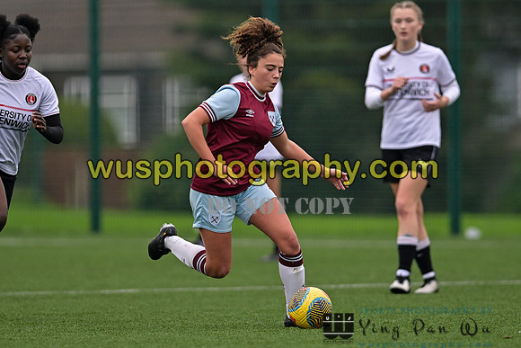 20241109-122422 West Ham United Warriors Girls U16 v Charlton Athletic Academy Girls U16
