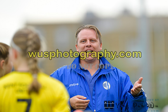 20210821-102500 London Bees Academy U14 v Kent Football United Girls U14