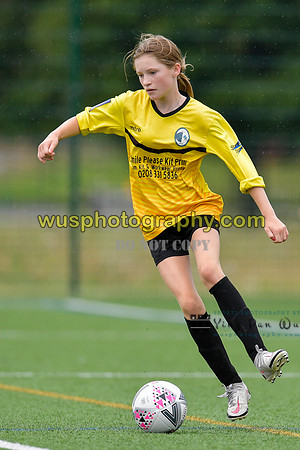 20210821-114137C London Bees Academy U14 v Kent Football United Girls U14