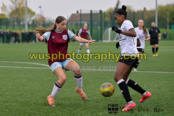 20241109-133828 West Ham United Warriors Girls U16 v Charlton Athletic Academy Girls U16