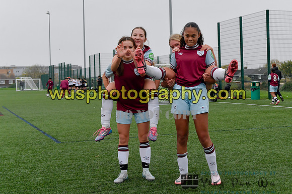 20241109-135419 West Ham United Warriors Girls U16 v Charlton Athletic Academy Girls U16