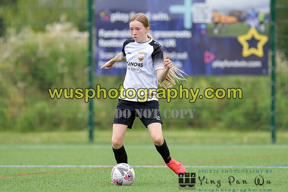 20210821-102807 London Bees Academy U14 v Kent Football United Girls U14