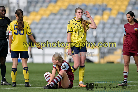20240420-165658 West Ham United Academy Girls U16 v Oxford United Women U16