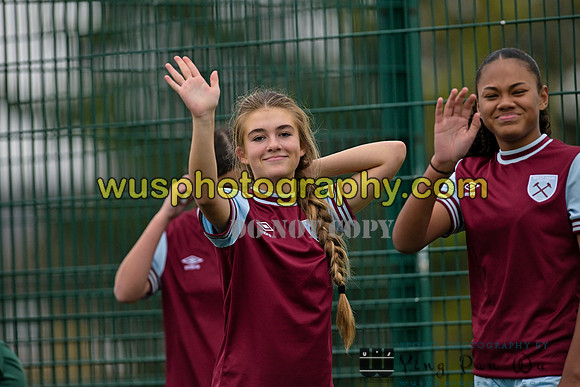 20241109-140414 West Ham United Warriors Girls U16 v Charlton Athletic Academy Girls U16