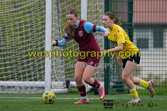 20241109-101328 West Ham United Performance Claret Girls U14 v Oxford United Girls U14