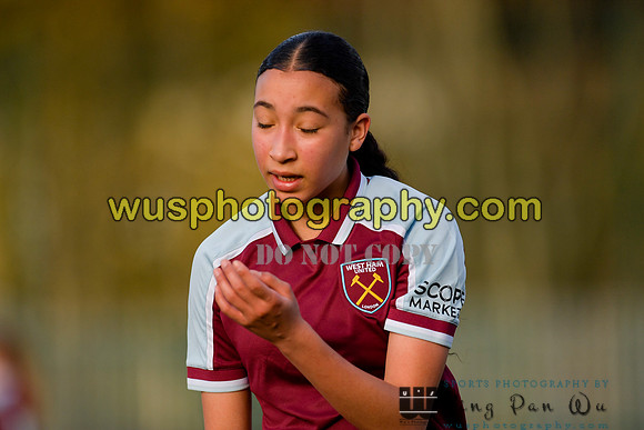 20211211-105726 West Ham United Academy Girls U16 v London Bees Academy U16