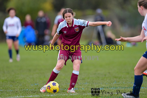 20211106-094523C Tottenham Hotspur Women FC JTP U16 v West Ham United Academy Girls U16