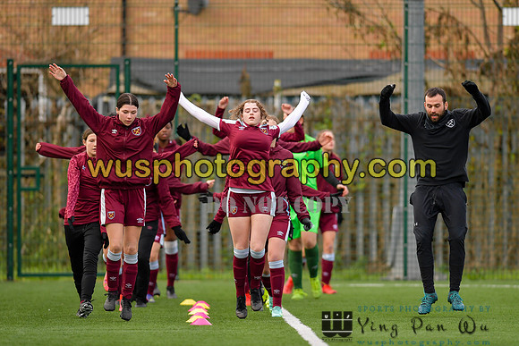 20211211-100930 West Ham United Academy Girls U16 v London Bees Academy U16