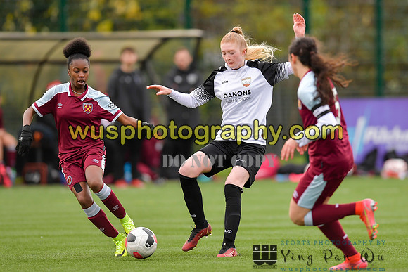 20211211-113458 West Ham United Academy Girls U16 v London Bees Academy U16