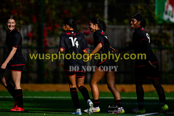 20251004-100516A Millwall Lionesses U18 v London Football School Girls U18