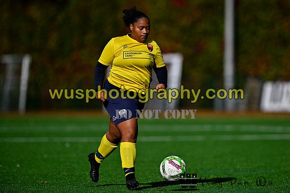20251004-102216A Millwall Lionesses U18 v London Football School Girls U18
