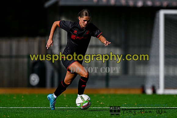 20251004-102827 Millwall Lionesses U18 v London Football School Girls U18