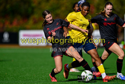 20251004-105336A Millwall Lionesses U18 v London Football School Girls U18