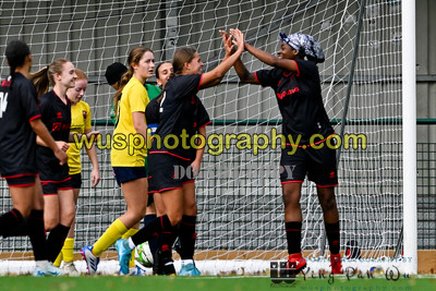 20251004-110640A Millwall Lionesses U18 v London Football School Girls U18