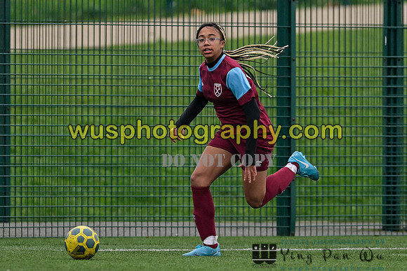 20241109-111315A West Ham United Performance Claret Girls U14 v Oxford United Girls U14