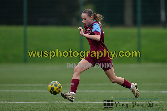 20241109-111149A West Ham United Performance Claret Girls U14 v Oxford United Girls U14