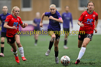 20251115-141952-2 Chatham Town FC Girls U13 v Worcester Park FC Girls U13