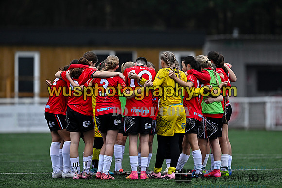 20251115-115902 Chatham Town FC Girls U15 Reds v Lewes FC Select Girls U15
