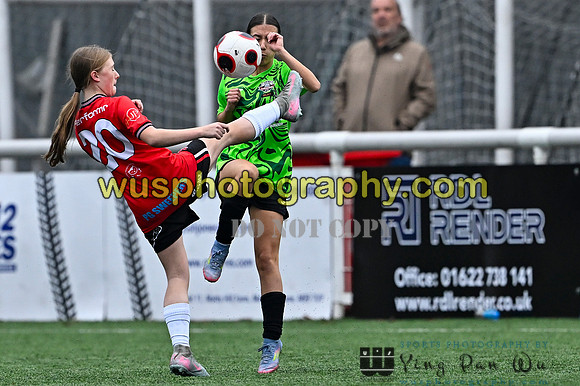 20251115-120516 Chatham Town FC Girls U15 Reds v Lewes FC Select Girls U15