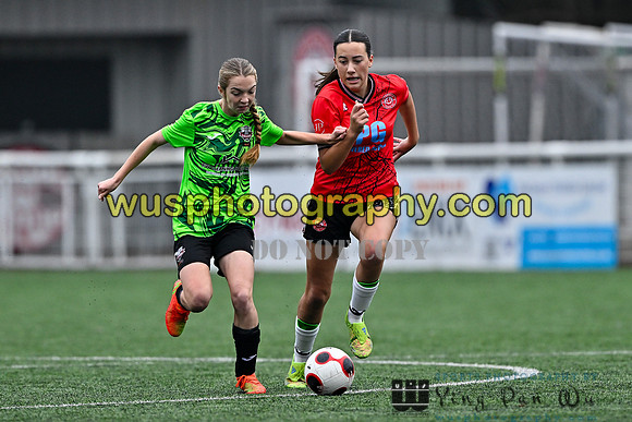 20251115-120535A Chatham Town FC Girls U15 Reds v Lewes FC Select Girls U15