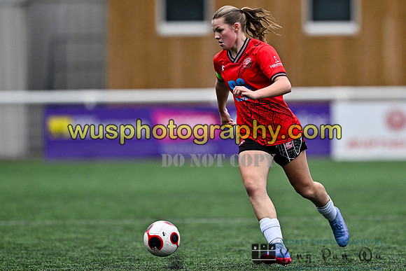 20251115-120843 Chatham Town FC Girls U15 Reds v Lewes FC Select Girls U15