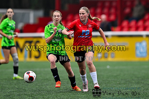 20251115-120921B Chatham Town FC Girls U15 Reds v Lewes FC Select Girls U15