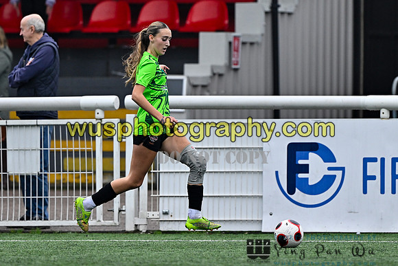 20251115-121222 Chatham Town FC Girls U15 Reds v Lewes FC Select Girls U15
