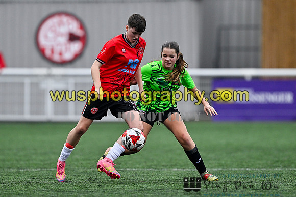 20251115-122140 Chatham Town FC Girls U15 Reds v Lewes FC Select Girls U15