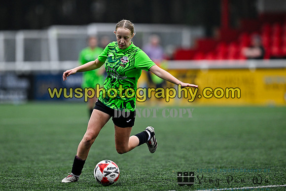 20251115-122149 Chatham Town FC Girls U15 Reds v Lewes FC Select Girls U15