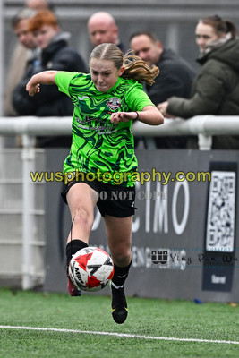 20251115-123303 Chatham Town FC Girls U15 Reds v Lewes FC Select Girls U15