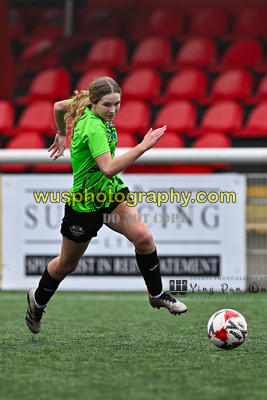20251115-125938A Chatham Town FC Girls U15 Reds v Lewes FC Select Girls U15