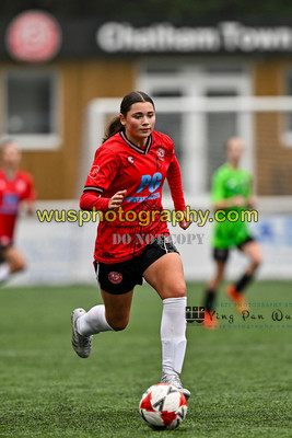 20251115-130724B Chatham Town FC Girls U15 Reds v Lewes FC Select Girls U15
