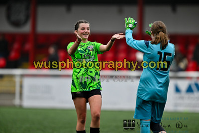 20251115-132726 Chatham Town FC Girls U15 Reds v Lewes FC Select Girls U15