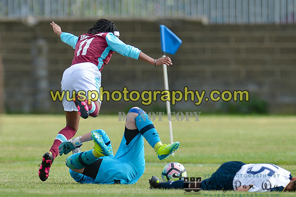 20160925-113542-3 Tottenham Hotspur Girls U16 v West Ham United Girls U16