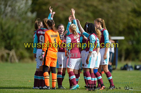 20160925-111913-2 Tottenham Hotspur Girls U16 v West Ham United Girls U16