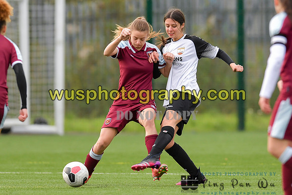 20211211-112926A West Ham United Academy Girls U16 v London Bees Academy U16