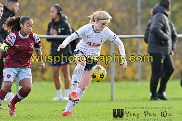 20221119-105736A Tottenham Hotspur Women FC Academy U15 v West Ham United Academy Girls U15