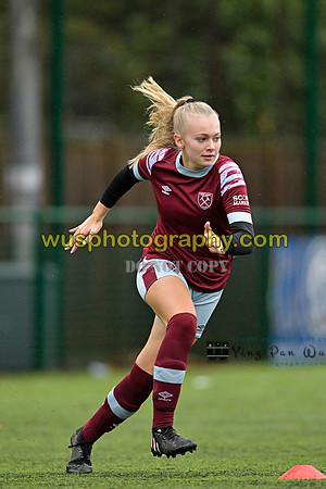 20230114-101211C Millwall Lionesses U16 v West Ham United Academy Girls U16