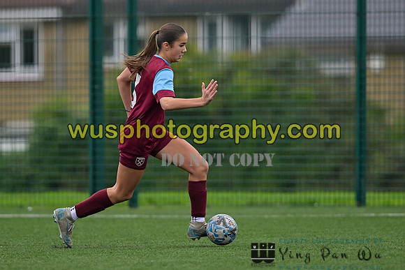 20241109-113207 West Ham United Performance Claret Girls U14 v Oxford United Girls U14