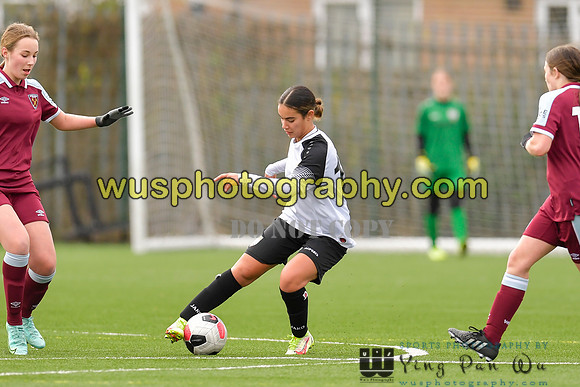 20211211-113933 West Ham United Academy Girls U16 v London Bees Academy U16