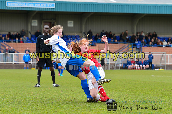 20150419-111005 Charlton Athletic Girls U16 v Enfield Town Ladies Youth U16