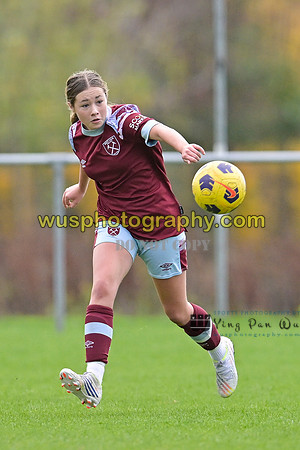 20221119-112433A Tottenham Hotspur Women FC Academy U15 v West Ham United Academy Girls U15