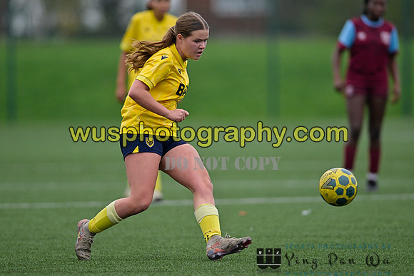 20241109-103939 West Ham United Performance Claret Girls U14 v Oxford United Girls U14