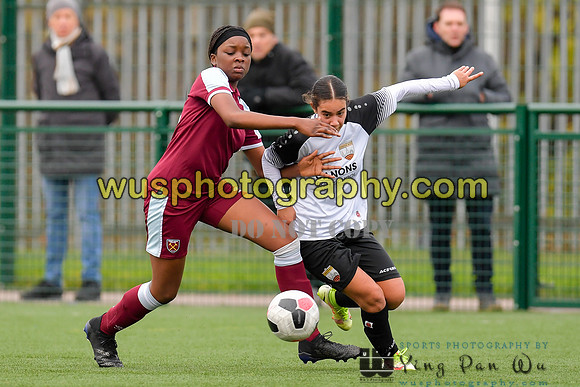 20211211-120834A West Ham United Academy Girls U16 v London Bees Academy U16