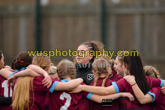 20220115-144208 West Ham United Performance Girls U16 v London City Lionesses U16