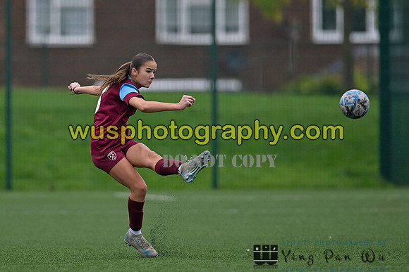 20241109-114601B West Ham United Performance Claret Girls U14 v Oxford United Girls U14