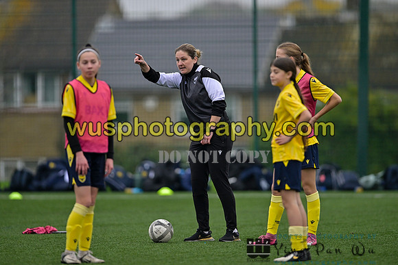 20241109-095010 West Ham United Performance Claret Girls U14 v Oxford United Girls U14