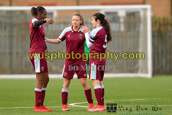 20211211-112817 West Ham United Academy Girls U16 v London Bees Academy U16