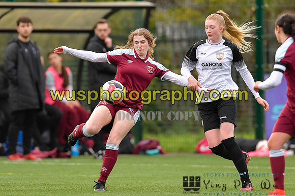 20211211-114435A West Ham United Academy Girls U16 v London Bees Academy U16